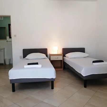 بيت ضيافة Trim And Lovište