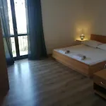 Gostinjska kuća Trim And